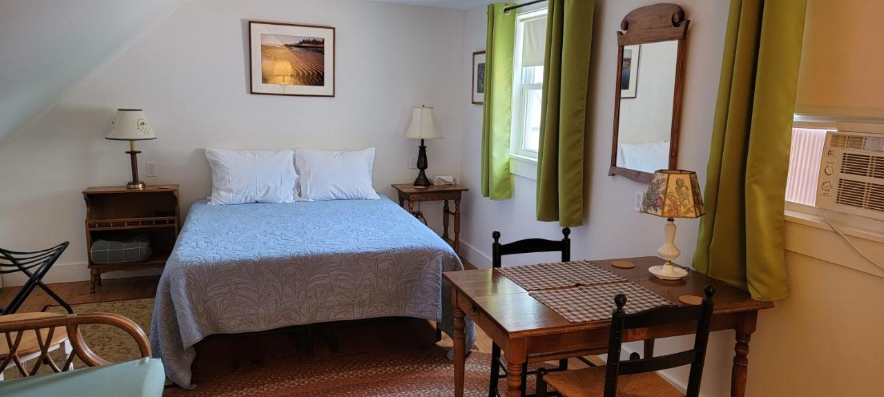 Hawks House Inn Walpole Eksteriør bilde