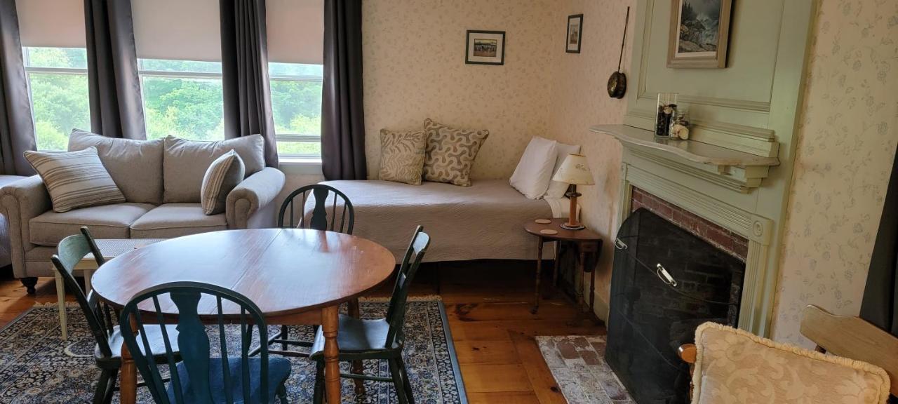 Hawks House Inn Walpole Eksteriør bilde